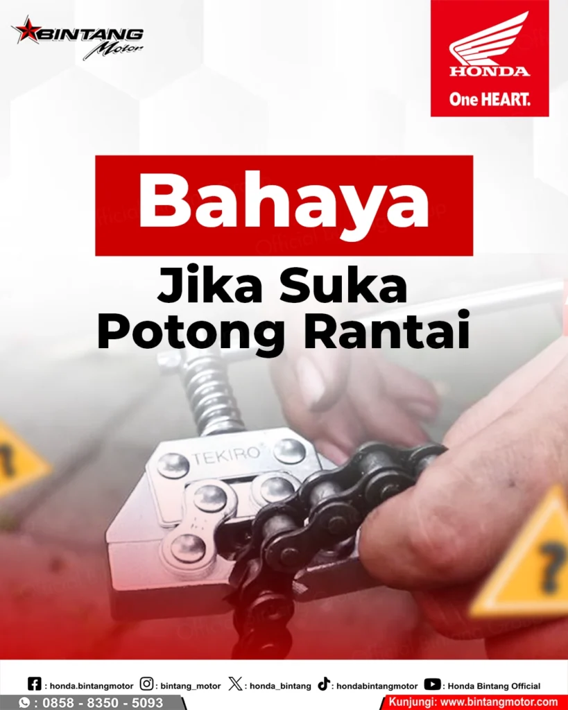 Tim ahli Bintang Motor sedang melakukan edukasi mengenai bahaya suka potong rantai motor yang sudah aus dan menunjukkan cara penggantian gir set orisinal Honda di bengkel AHASS.